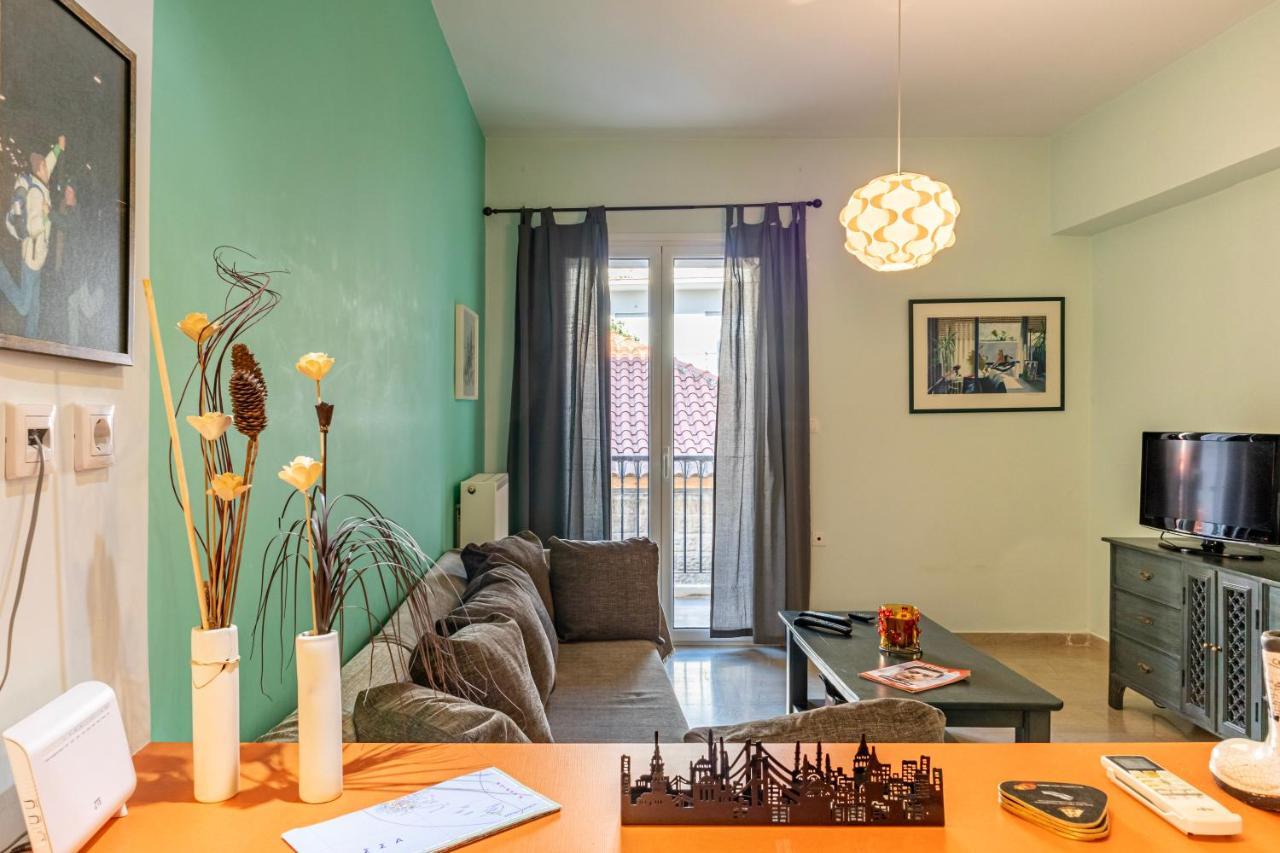Appartamento Erika'S Oasis - Stylish Gem Inthe Heart Of History Kalamata Esterno foto