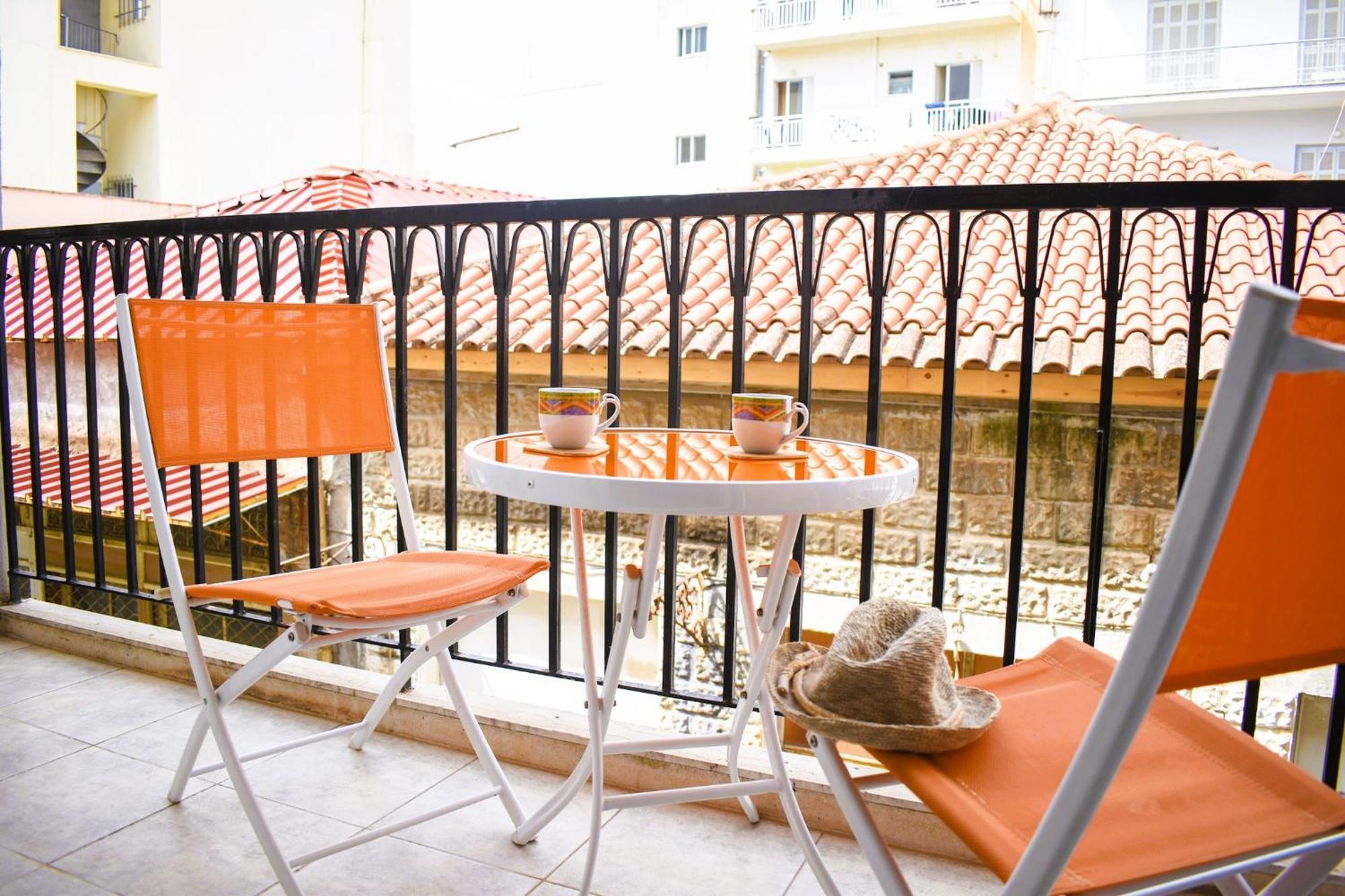 Appartamento Erika'S Oasis - Stylish Gem Inthe Heart Of History Kalamata Esterno foto